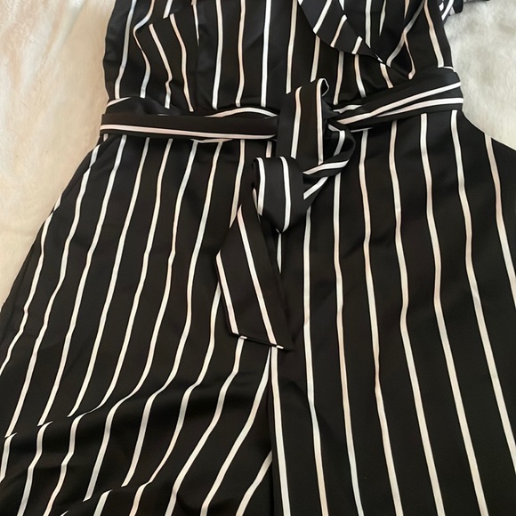 Black and White Stripe Jumpsuit Size L - Picture 5 of 8